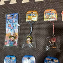 ワンピース　ストラップの画像