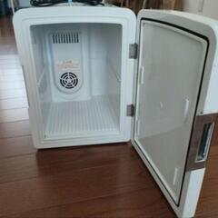 KATZ　ポータブル冷温庫　17L　家庭　車載両用　ミニ冷蔵庫　保温庫の画像