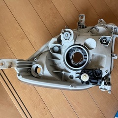 l275sミラ左側ヘッドライトの画像