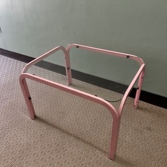 ガラステーブル