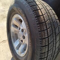 265/70R16スタッドレスタイヤ