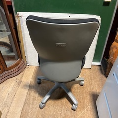 ☆  中古品  オカムラ事務椅子  事務用品  ②  ☆の画像
