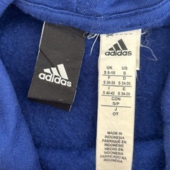 adidas アディダス パーカー レディース Sサイズ 指入れ有 ランニング ジョギングの画像