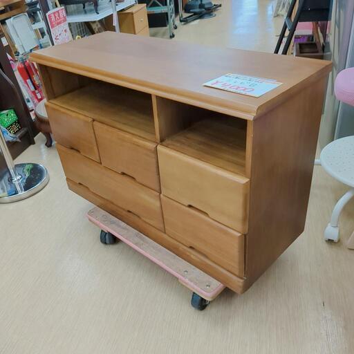 TV台☆木製☆収納箇所多、小傷・イタミ【浜村鹿野温泉ICから3分 買取本舗 宮本リサイクル 営業時間9～19時 定休日水曜のみ←連絡できませんm(_ _)m】
