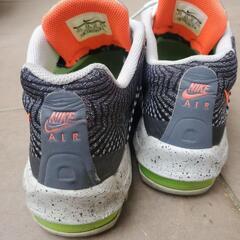 Nike Air Max スニーカー グレー/ブラック/オレンジ　27.5cmの画像