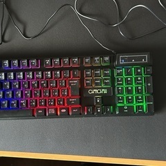ゲーミングキーボードとマウス