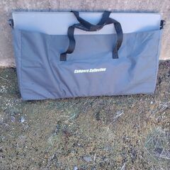 アウトドアキッチンテーブルの画像