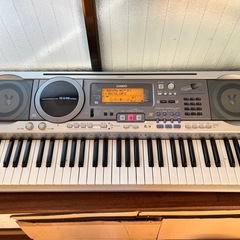 ステレオピアノCASIO キーボード LK-88CD
