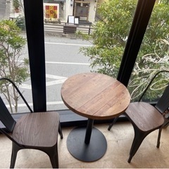 カフェテーブル