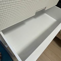 衣装ケースの画像