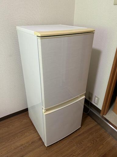 冷蔵庫　シャープ