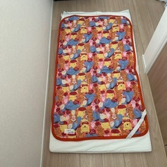 赤ちゃんのお昼寝マットとカバーの画像