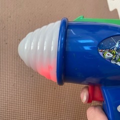 受け渡し予定あり　バズ・ライトイヤー 音が鳴るおもちゃガンの画像
