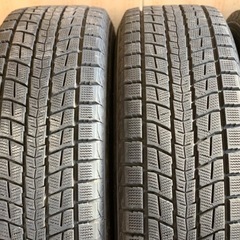 SUV向けスタッドレス225/65-17　4本の画像