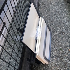 【至急】【無料】パソコンデスクの画像