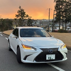 格安極上！令和2年！走行約29000km！レクサスES300h バージョンL！車検付！の画像