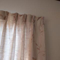 カーテンの画像