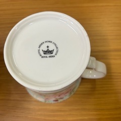 【ロイヤルアーデン】 ギフトボックス入り　マグカップ　小物入れ　ローズ　バラ　薔薇の画像