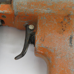 MAX マックス 4mm 常圧ステープル用エアネイラ エアタッカ サビ多数あり 型番不明 中古 【工具専門店 テイクハンズ金沢野々市店】の画像