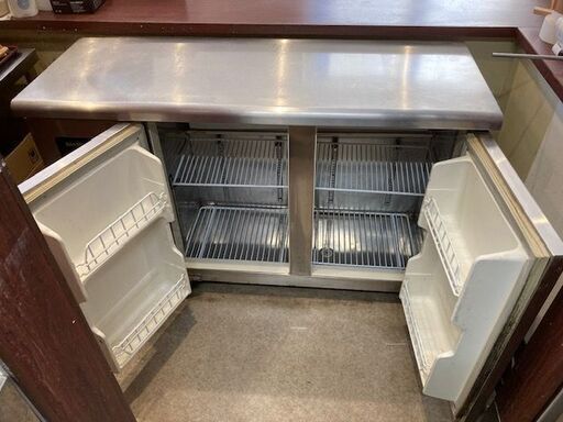 初めまして、お店閉店のため 必要な方にお譲りしたいと思います。取り