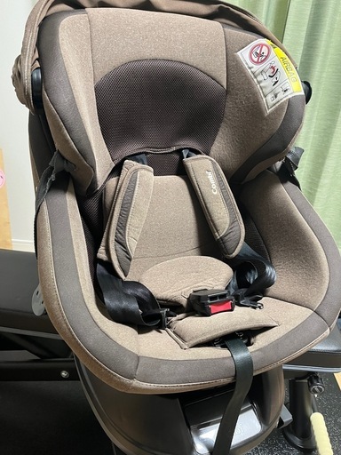 Combi チャイルドシート ISOFIX【直接お取引限定】