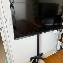 46インチ　液晶カラーテレビ