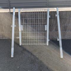 お話し中　門扉