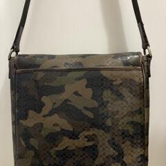 ★コーチ メンズ COACH シグネチャー カモフラージュ ショルダー バッグ メッセンジャーバッグ 斜め掛け！の画像