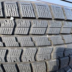 JMS０８０　🌟タイヤ安く譲ります🌟中古スタッドレスタイヤ🚗１９５/６５R１５（プリウス・エスクァイア・ウィッシュ・カローラ・ヴォクシー・ノア・セレナ）の画像