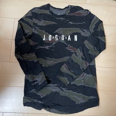 NIKE ジョーダン　ロンT Mサイズ