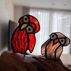 フクロウ置物（ステンドグラス）の画像