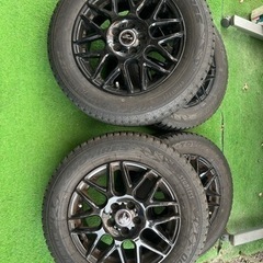 車のパーツ タイヤ、ホイール