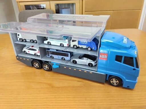 【お話中】トミカワールド おかたづけコンボイ　＆トミカ11台