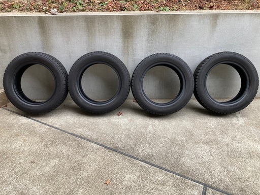 中古スタッドレス4本　155/65R14 2022製造（タイヤのみ）
