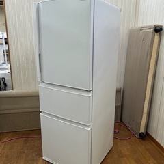 オススメ商品!! 2022年 326L 右開き TOSHIBA 3ドア冷蔵庫 GR-U33SC(WU) 家電 キッチン家電 冷蔵庫