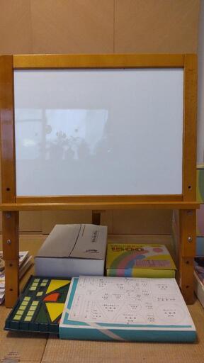家庭保育園　幼児教育　知育玩具