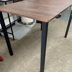 新品未使用 ダイニングテーブル 机 ディスク 食卓 木目調 組み立て済の画像