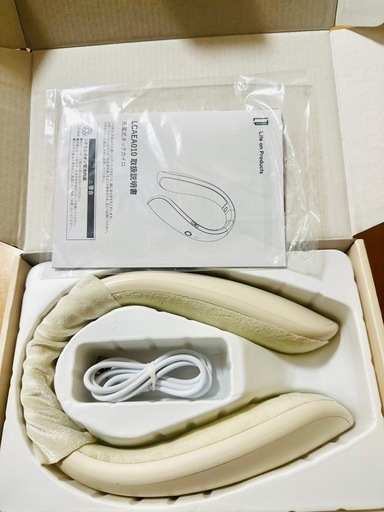 【充電式ネックカイロ】ネックウォーマー 防寒グッズ 寒さ対策 冷え性 温度調節 おしゃれ エコ 通勤 通学 コードレス カバー付き