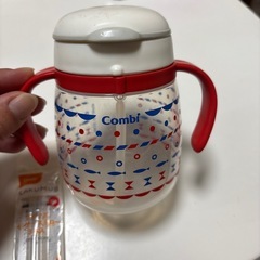 コンビ　ラクマグストローの画像