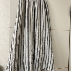 ストライプスカート