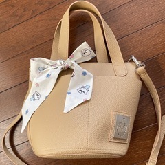 ちいかわ、うさぎバッグ