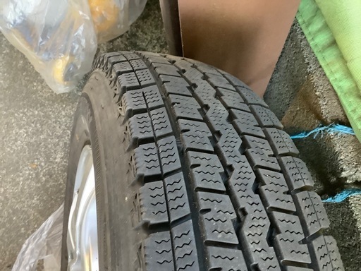 ハイゼットカーゴ貨物用アルミホイール付きスタッドレス