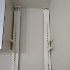 ラブリコ＋2×4木材＋可動棚用ブラケットつき