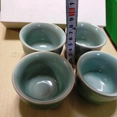 東月李弼作　湯呑み　4個セット　　綺麗なグリーンの画像