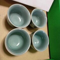 東月李弼作　湯呑み　4個セット　　綺麗なグリーン