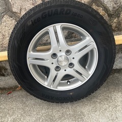 スタッドレスタイヤ　美品