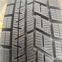 スタッドレスタイヤ　美品の画像