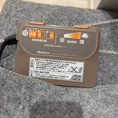 ホットカーペット　ホワイト木目調カバー