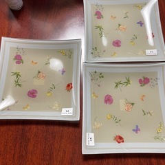 モリハナエ　角皿3枚
