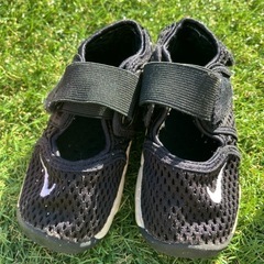 NIKE サンダル13cm